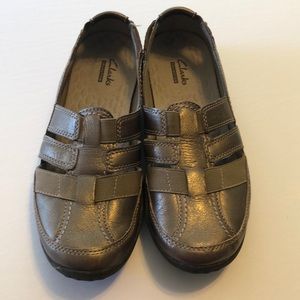 Clarks Haley Stork, Pewter (metallic), sz 9.5M